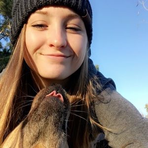 Meet your Posher, Mackenzie